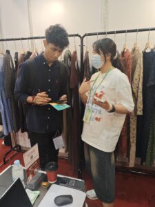 3831774403933 .pic hd