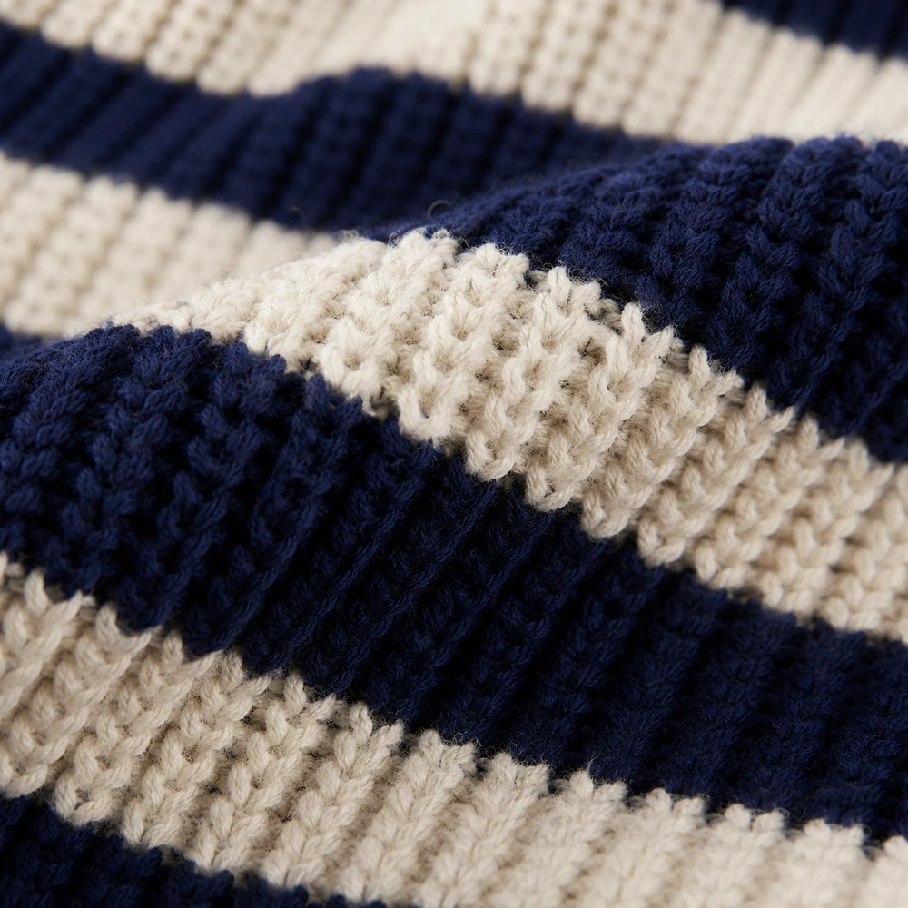 Women’s Navy Striped Cropped Knit Cardigan thumbnail 3